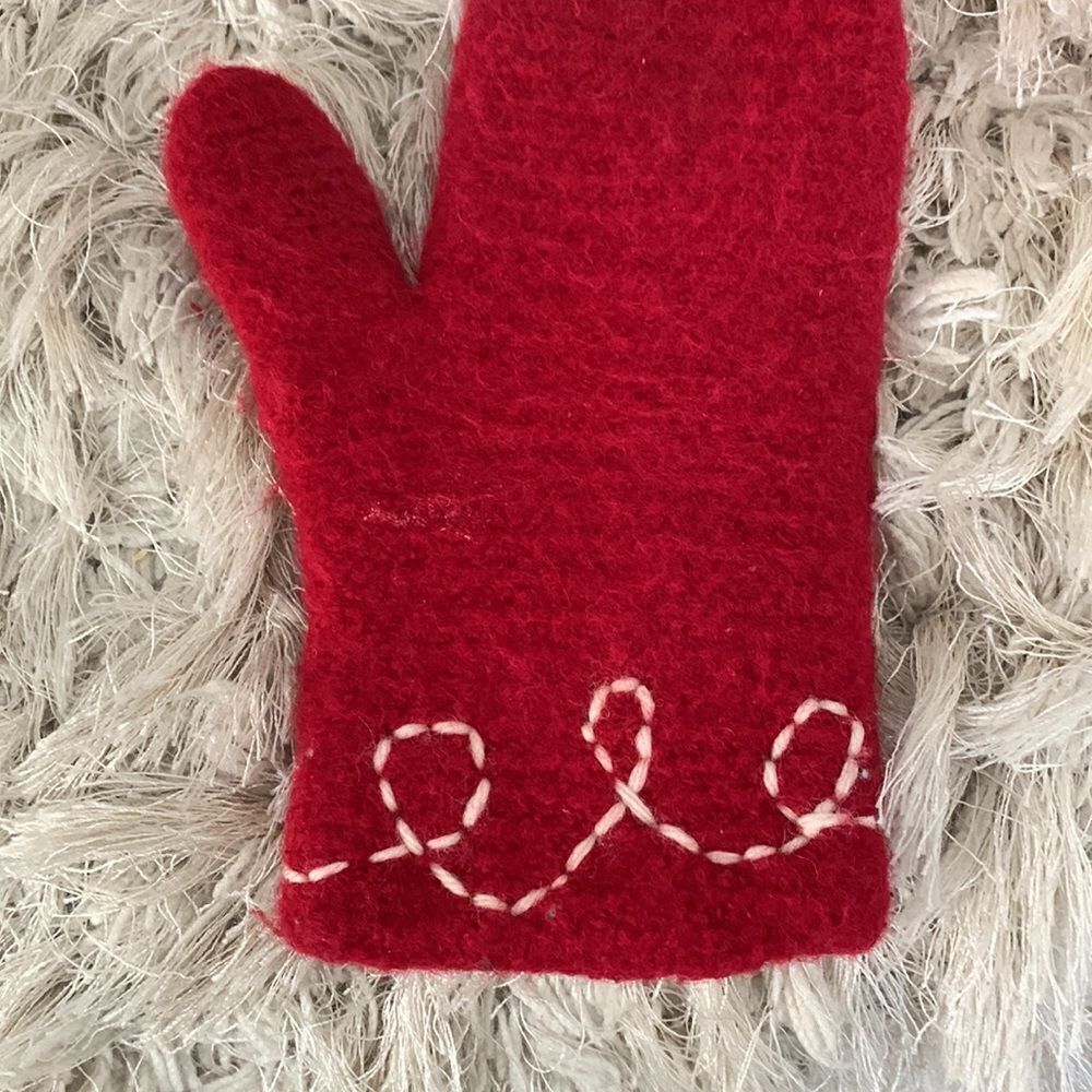 Handmade Red Felted Wool Mittens - Picture 10 of 17
